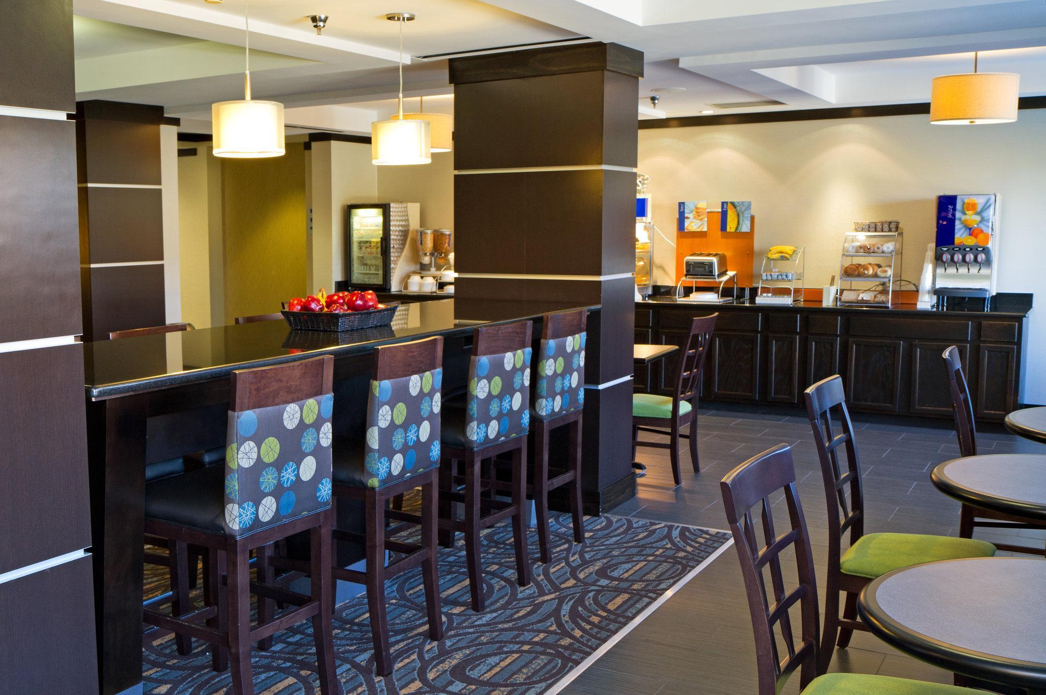Holiday Inn Express & Suites Greenville-Downtown By Ihg Ngoại thất bức ảnh